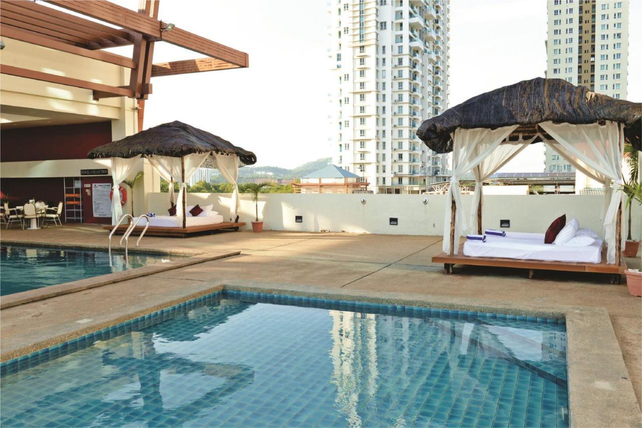 The Klagan Regency 1Borneo Hotel Kota Kinabalu Exterior photo